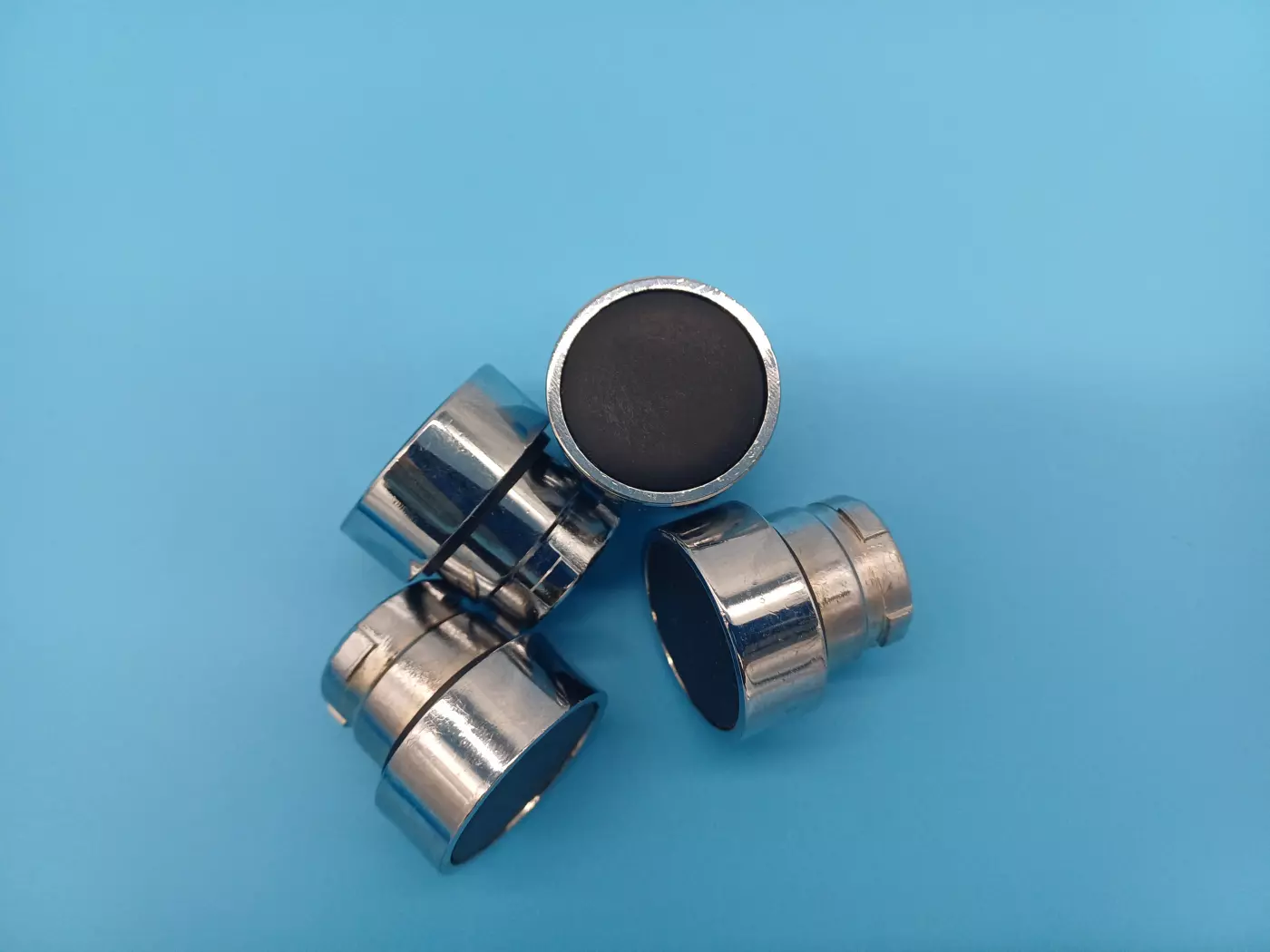 Bouton poussoir noir