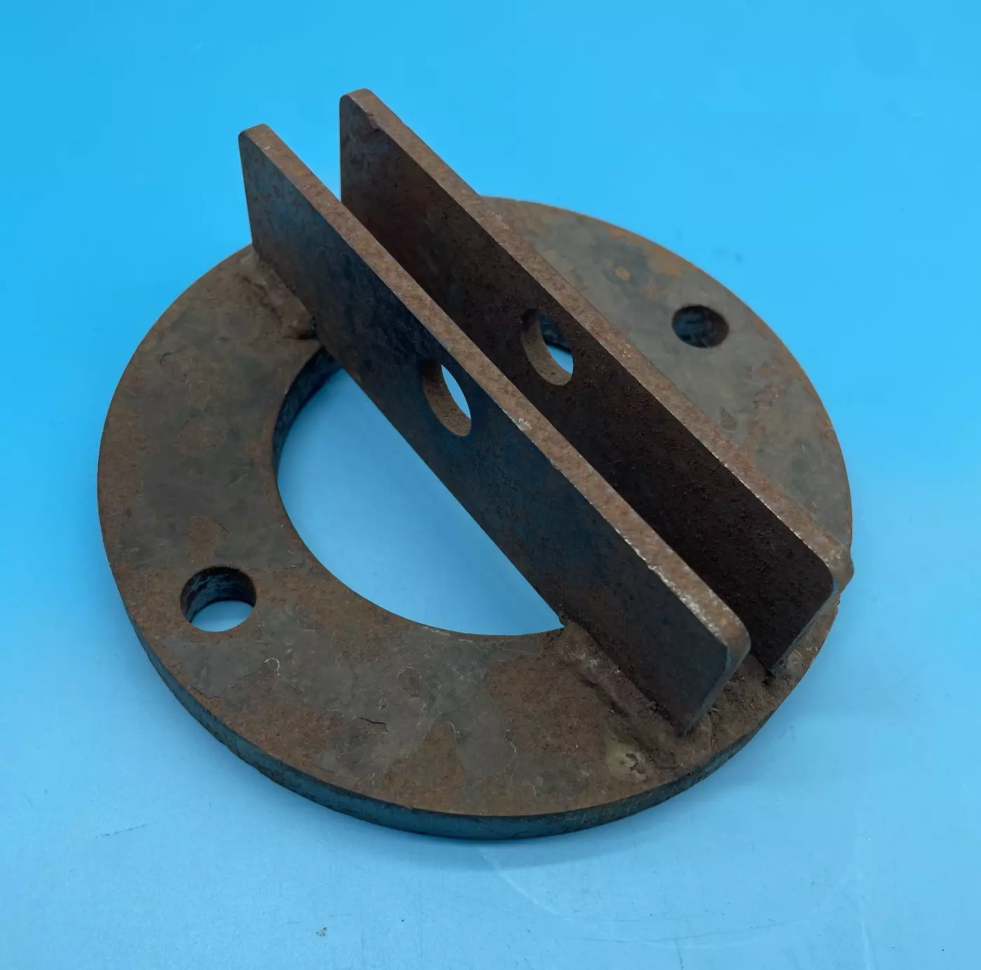 Contre-bride de couvercle réservoir