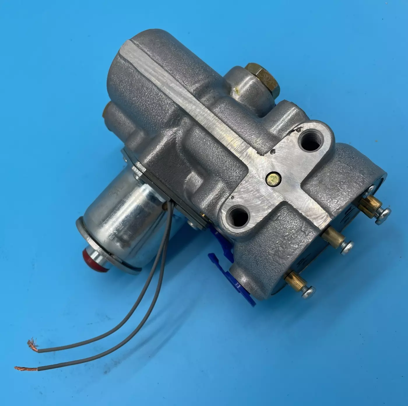 Electrovanne pneumatique de commande de potence