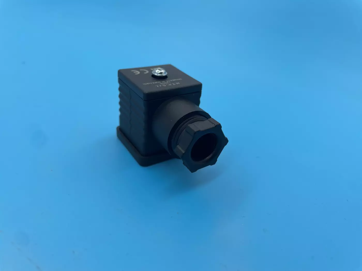 CONNECTEUR POUR BOBINE