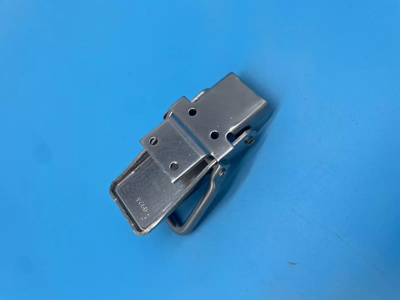 Fermeture inox pour bac a cailloux