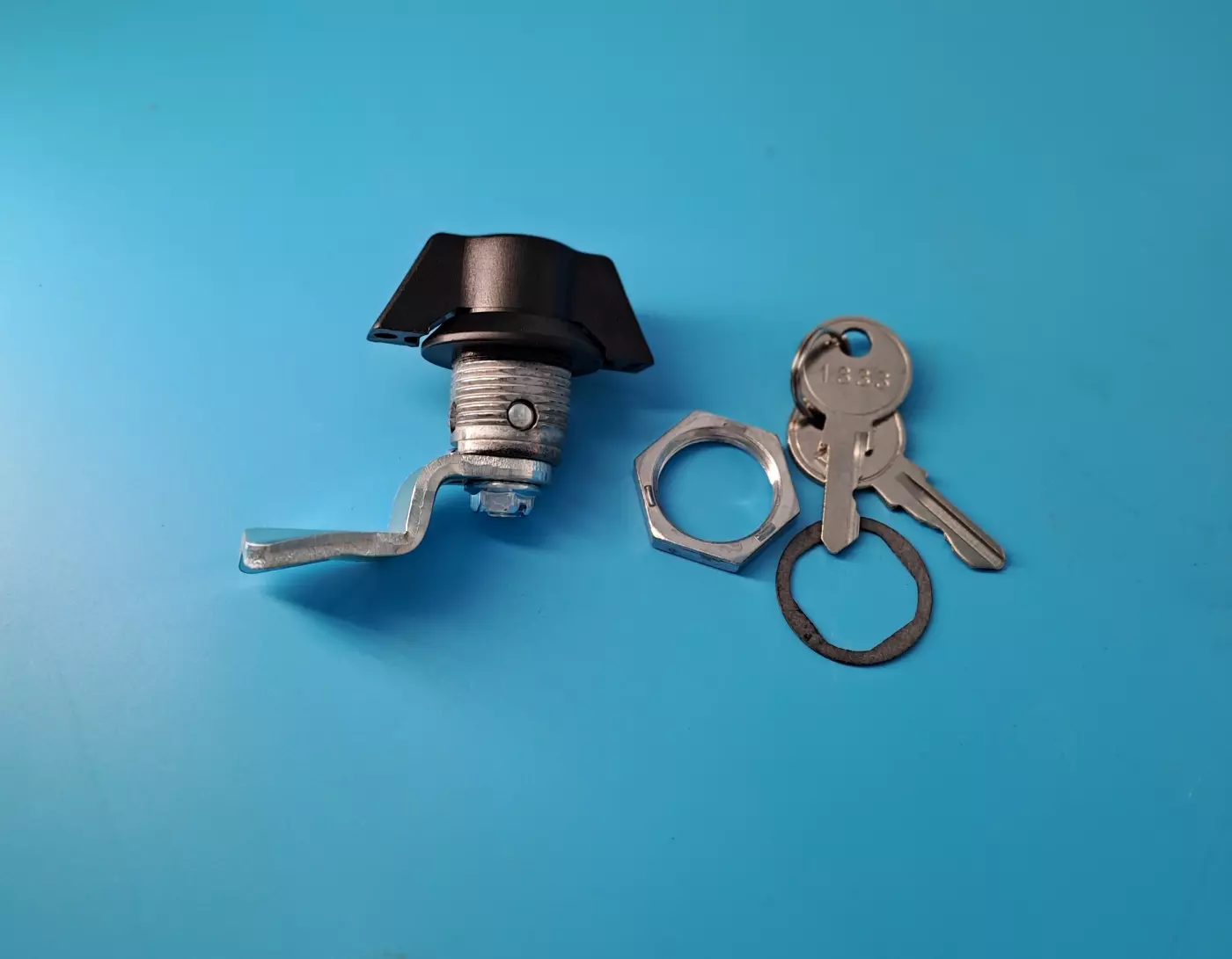 Serrure complète de porte à visser